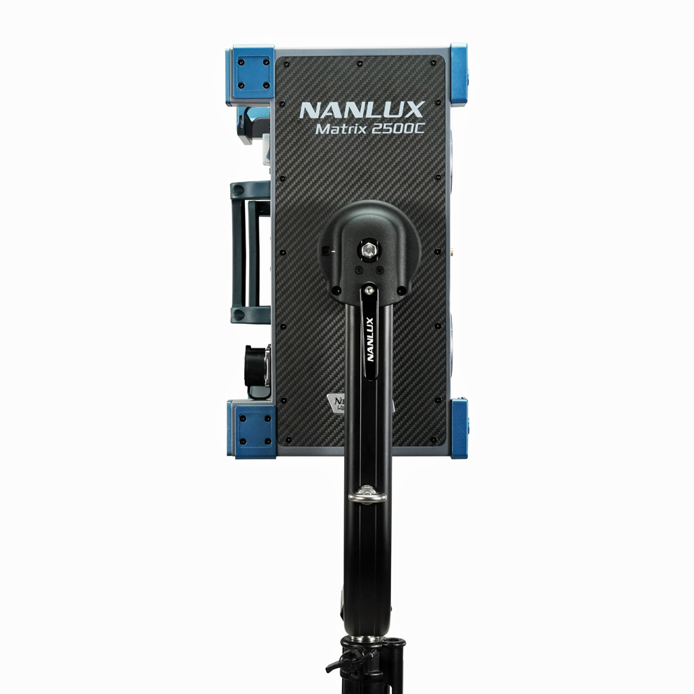 Nanlux Matrix 2500C 4-fach LED Full-Color Multi-source Spot Light - IBC OFFER - Price incl. tax !