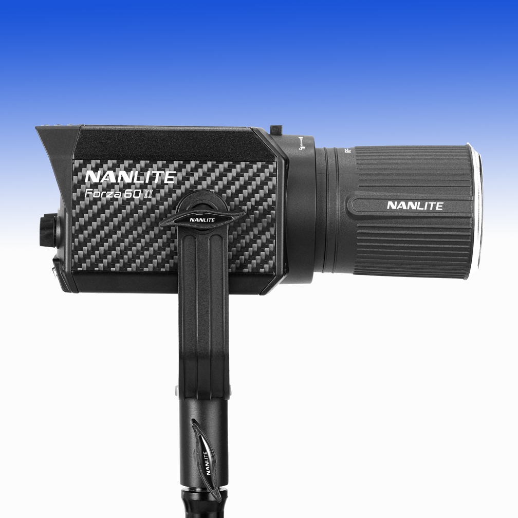 NANLITE FORZA 60 II Tageslicht Kit mit Bowens Adapter und Handgriff - Neue Version