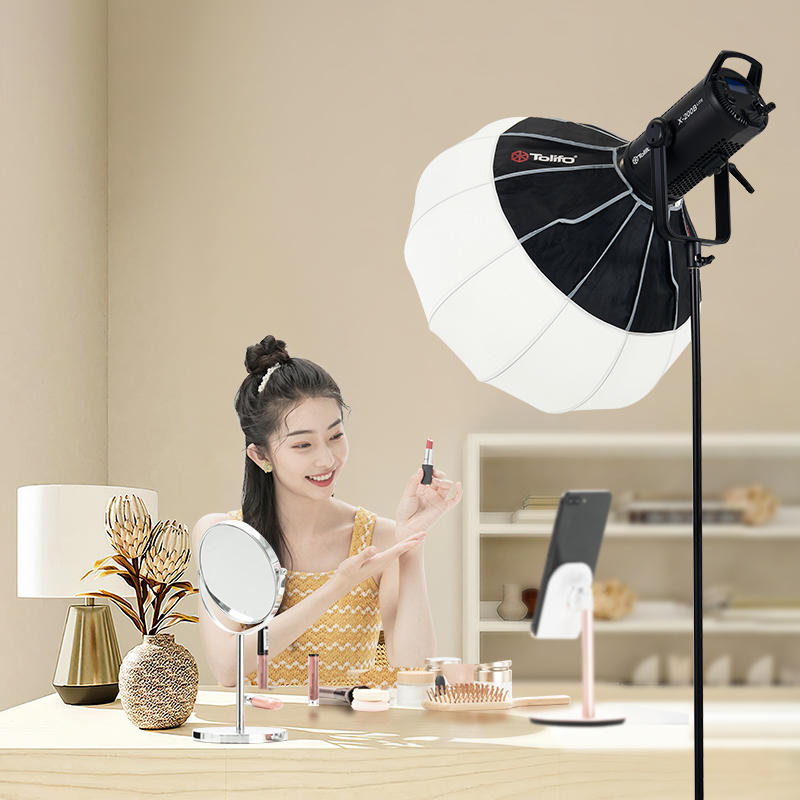 TOLIFO LKD-65 Lantern Softbox 60cm mit Bowens Anschluß TOLIFO LKD-65 Lantern Softbox 60cm mit Bowens Anschluß