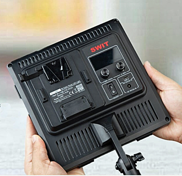 SWIT CL-40D High-Bright Ultra-Portable Easy-Setup Fanless Bi-color Panel Ligh 40W 1150Lux