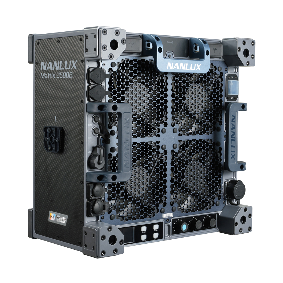 Nanlux Matrix 2500B 4-fach LED Bi-color Multi-source Spot Light - IBC OFFER - Price incl. tax !