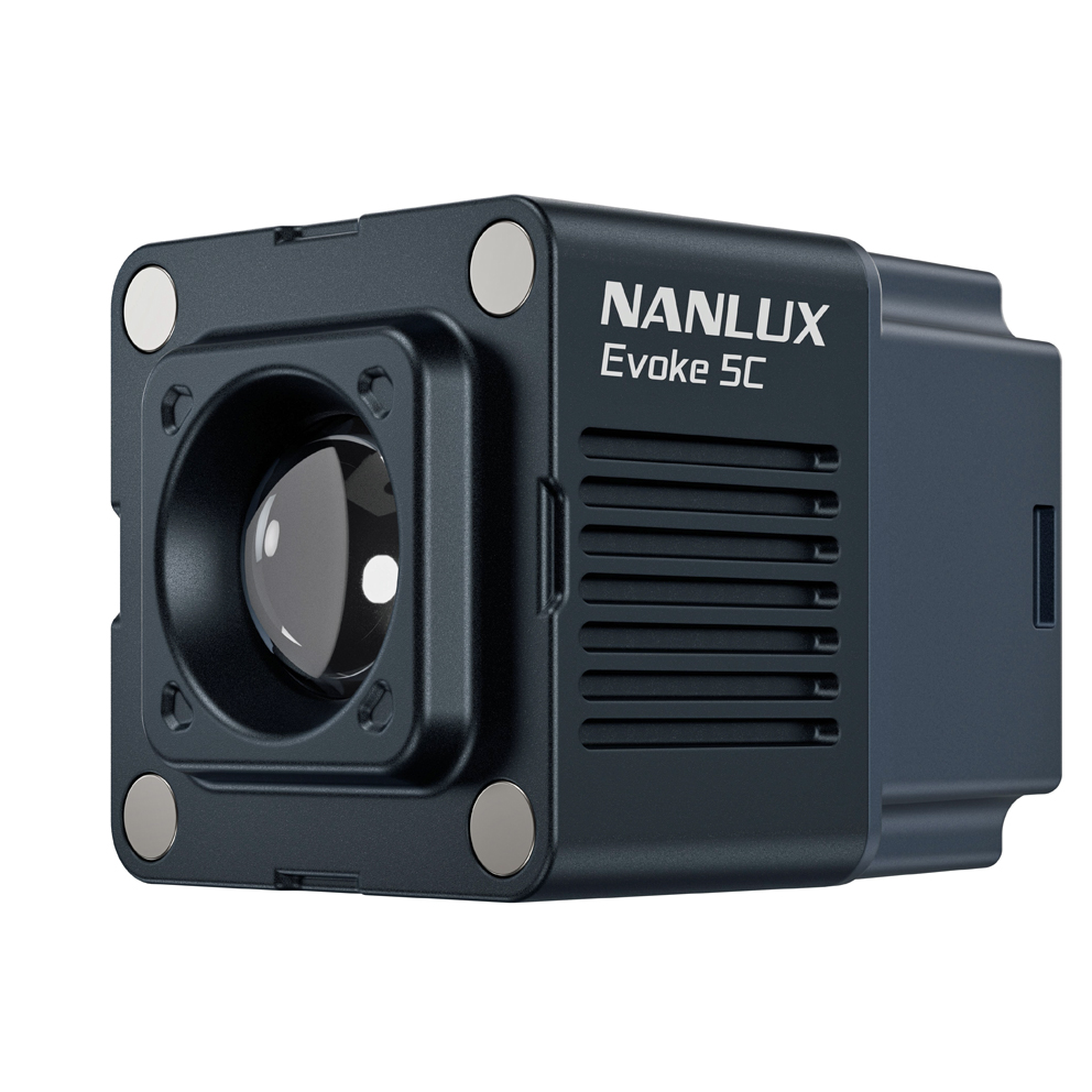 Nanlux Evoke 5C Full-color Spot Light mit Nebula C8 Light Engine - Anfang Mai lieferbar