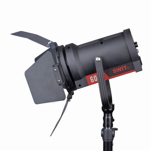 SWIT FL-C60D Superhelles COB Bi-Color LED Spotlight, V-Mount, DMX, 15-60° einstellbar