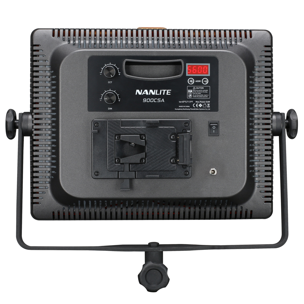 NANLITE Bi-Color LED Panel 900CSA mit Digitaldisplay und V-Mount Akku Adapter (Kaiser 3755) - LIEFERBAR !