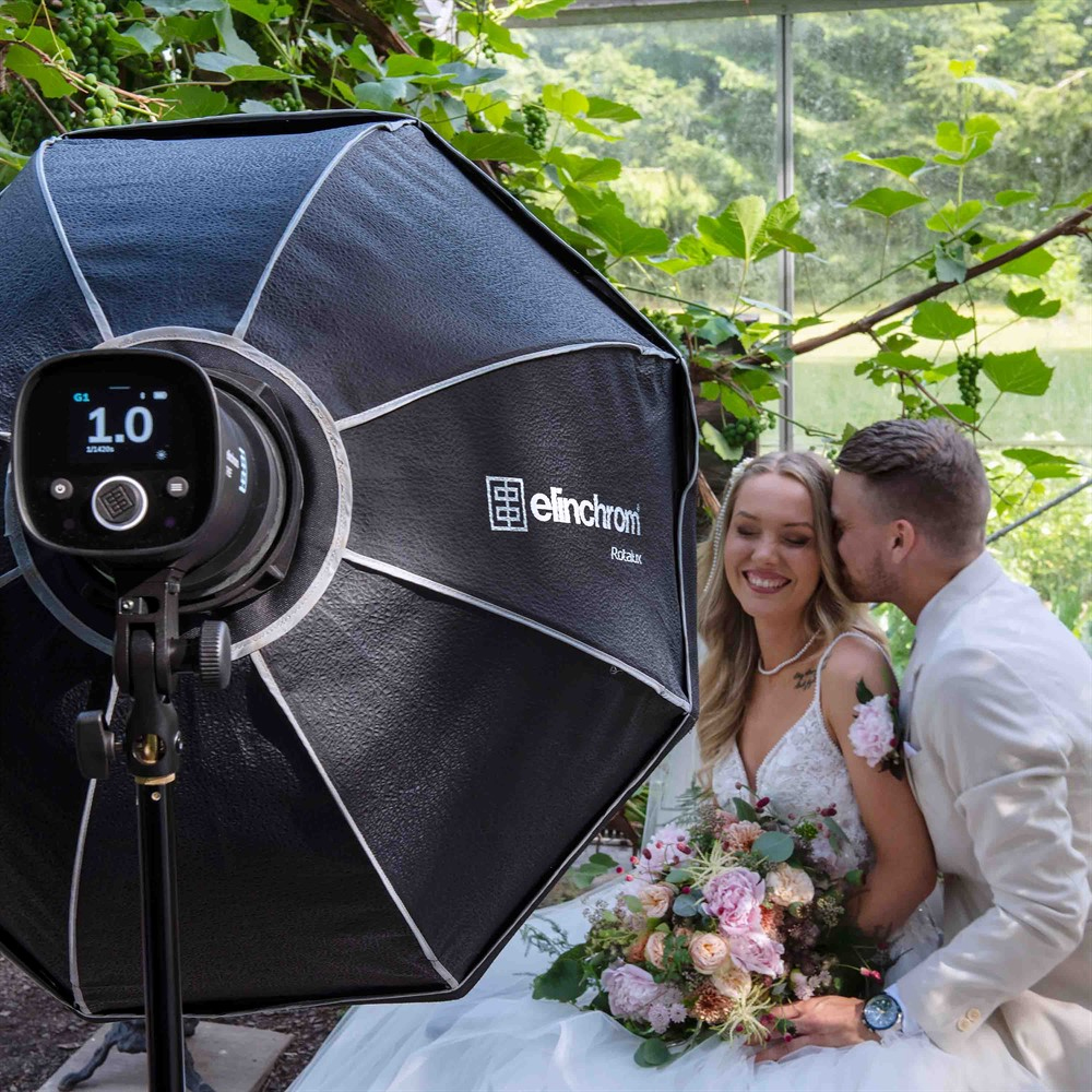 Elinchrom Wedding Kit OnLocation Softbox with THREE battery flash (EL-20945) - NEU !